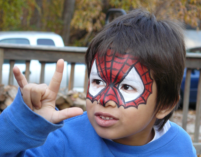 Super hero spider guy face painting